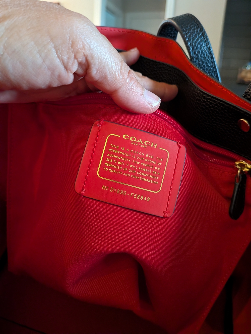 Coach Reversible Market Tote in Black Pebble Leather & True Red - Picture 2 of 16